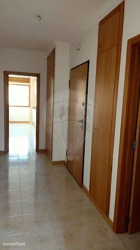 Apartamento T0 para arrendamento - Grande imagem: 2/11