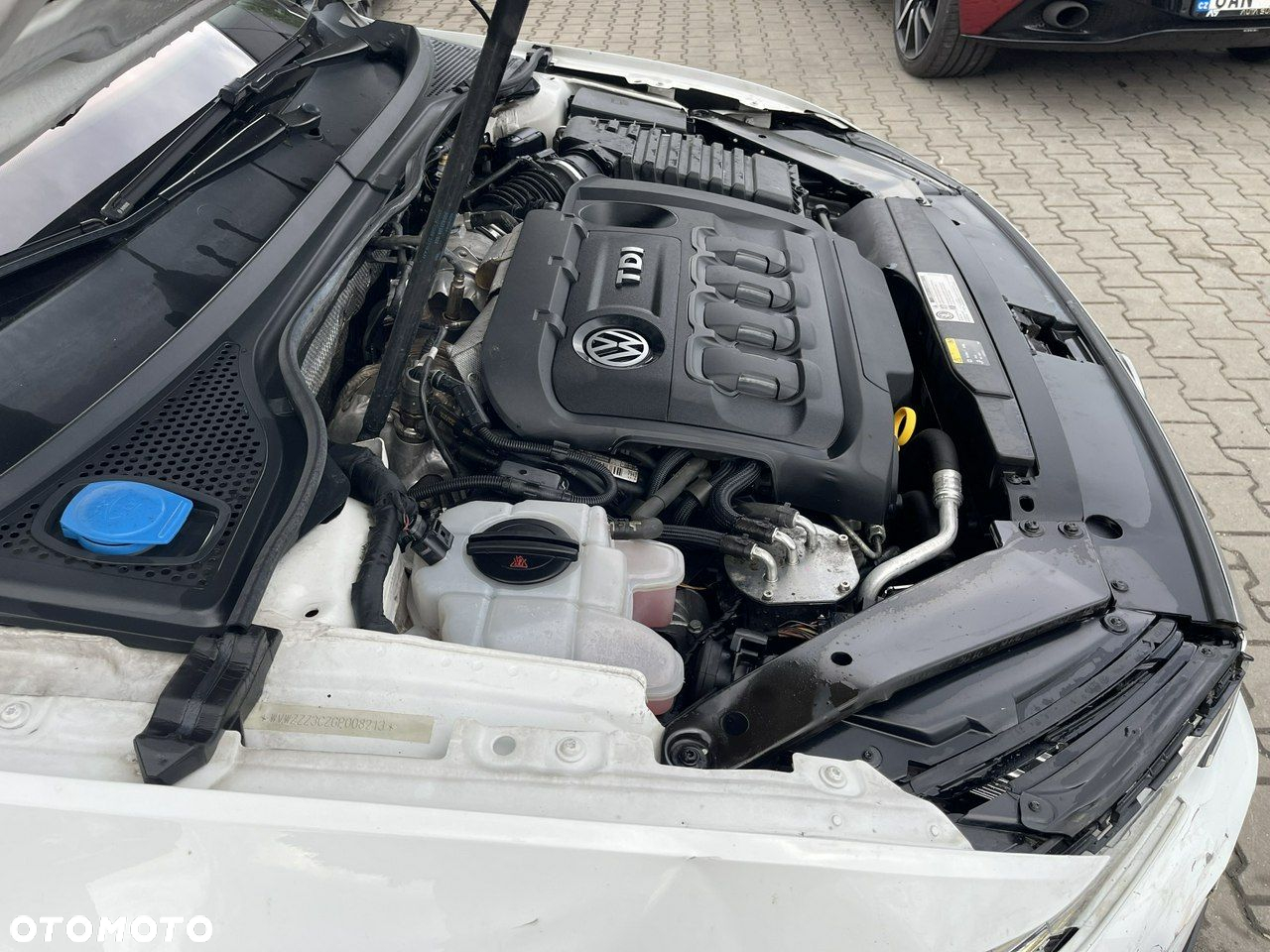 Volkswagen Passat 2.0 TDI Bi-Turbo BMT 4Mot Highline DSG - 16