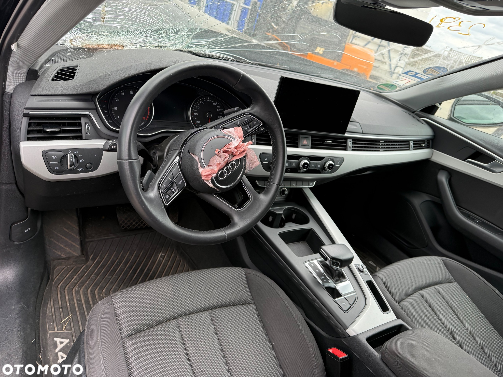 Audi A4 Avant 35 TFSI S tronic - 6