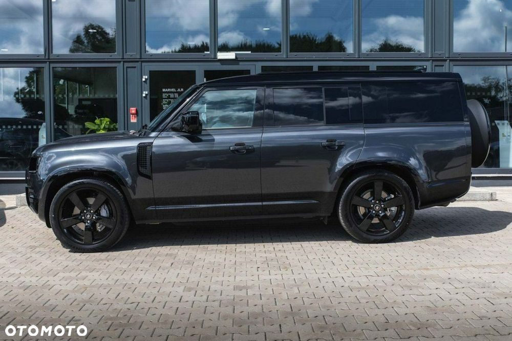 Land Rover Defender - 9