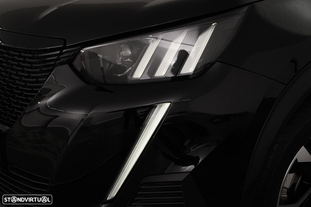 Peugeot e-2008 50 kWh GT - 5