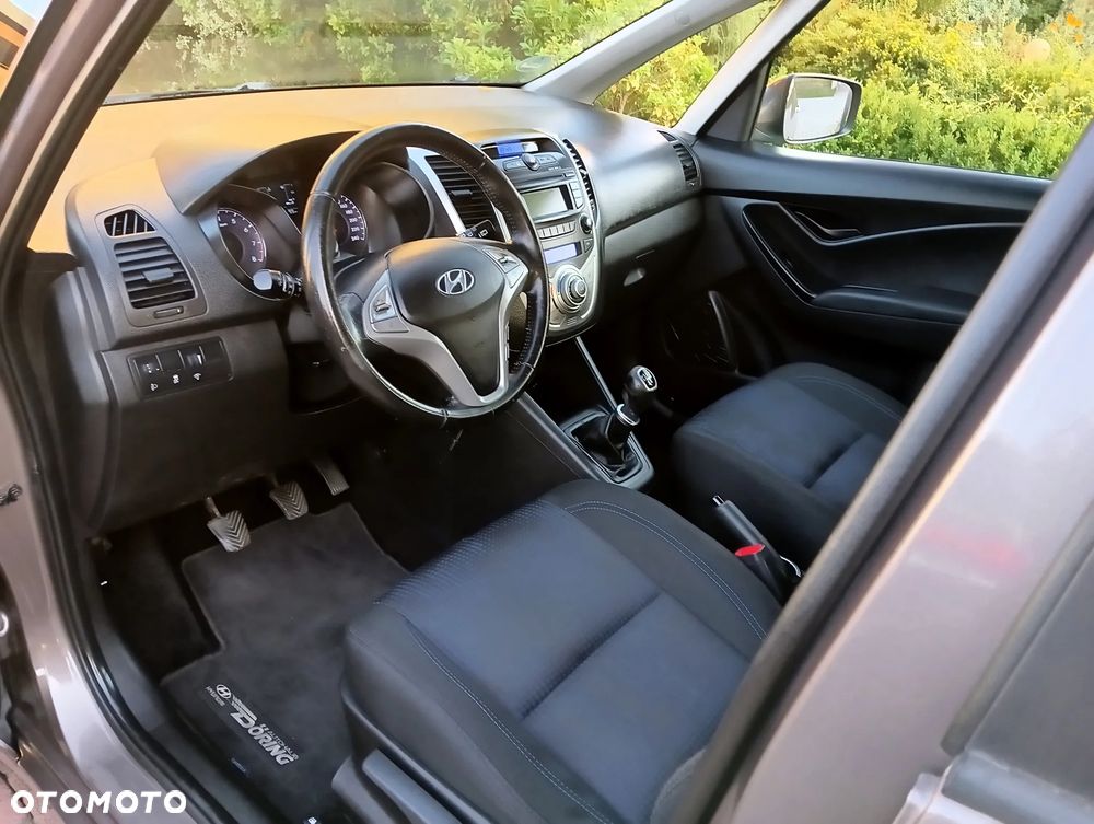 Hyundai ix20 1.4 UEFA EURO 2012 Edition - 16