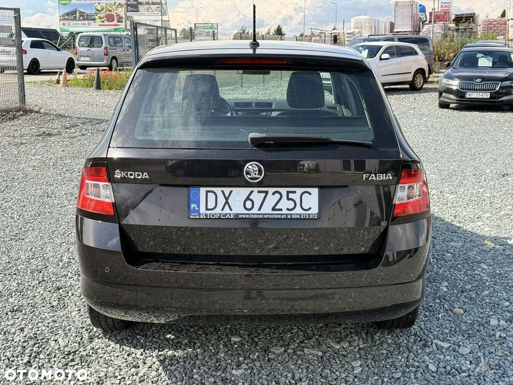 Skoda Fabia 1.2 TSI Active - 8