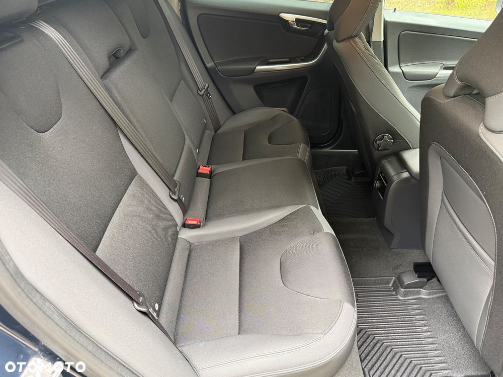 Volvo XC 60 D4 Drive-E Summum - 16