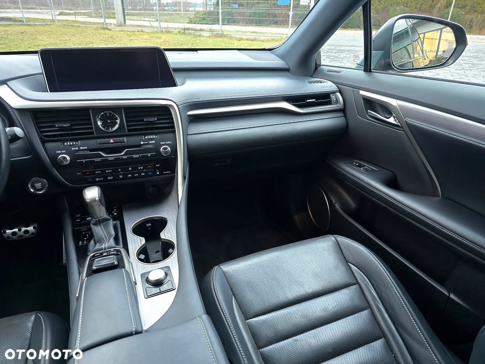 Lexus RX - 14