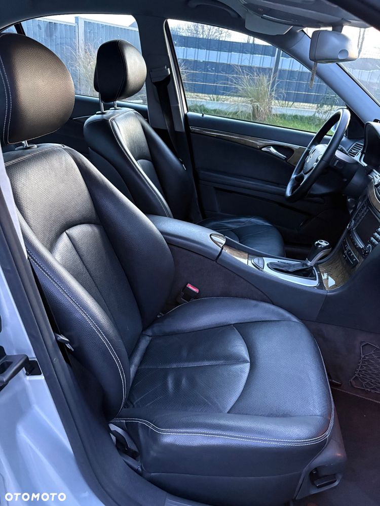 Mercedes-Benz Klasa E - 23