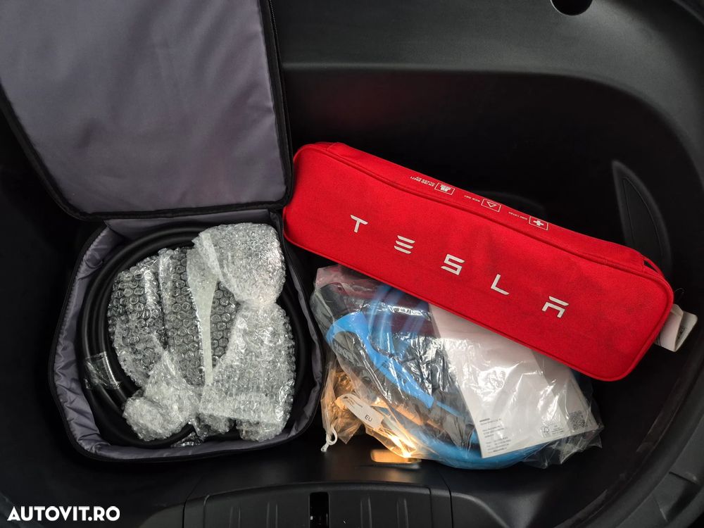 Tesla Model 3 Standard Reichweite Plus Hinterradantrieb - 17