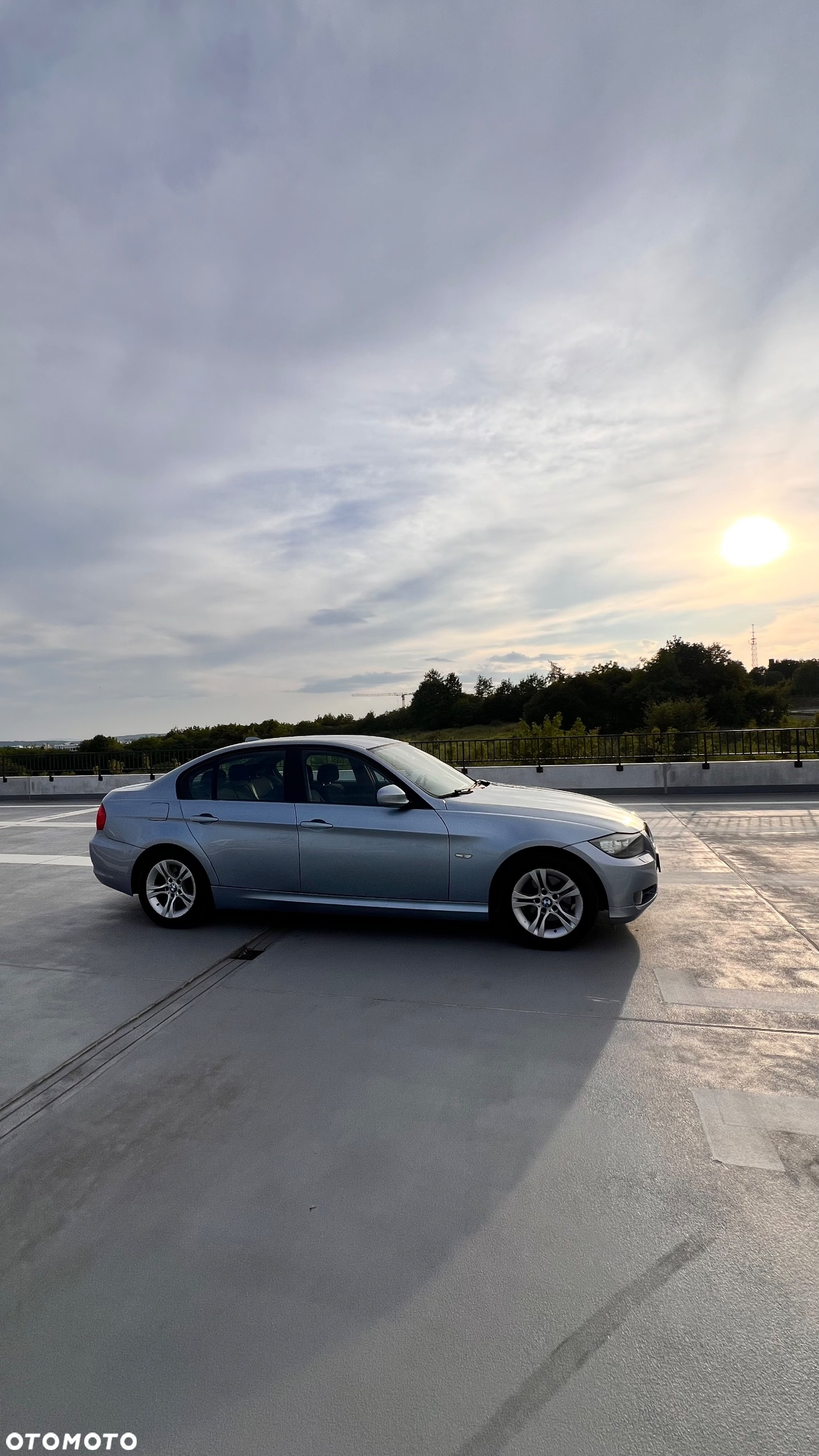 BMW Seria 3 318i - 6