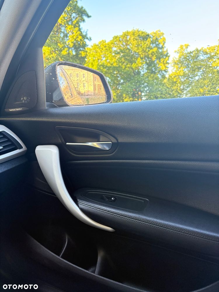BMW Seria 1 118d Sport Line - 24