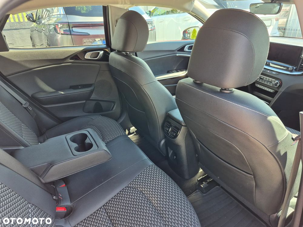 Kia XCeed 1.5 T-GDI Business Line - 20