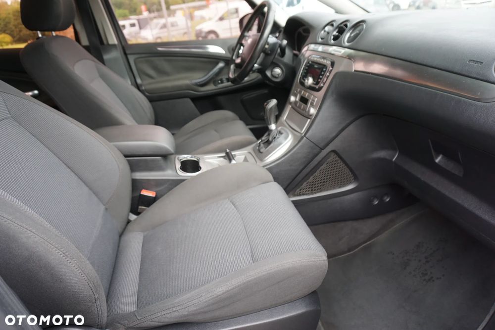 Ford S-Max 2.0 TDCi Trend - 16