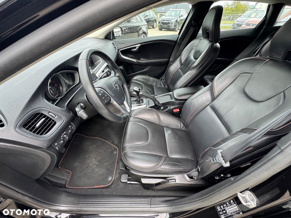 Volvo V40 D2 Drive-E Ocean Race - 18