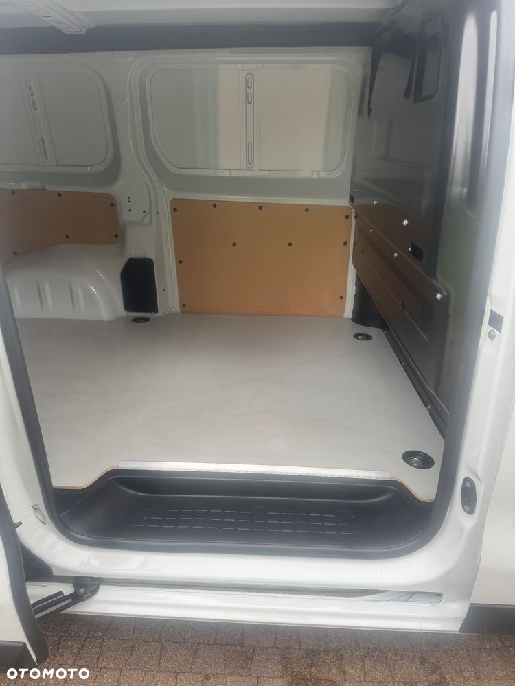 Opel Vivaro - 33