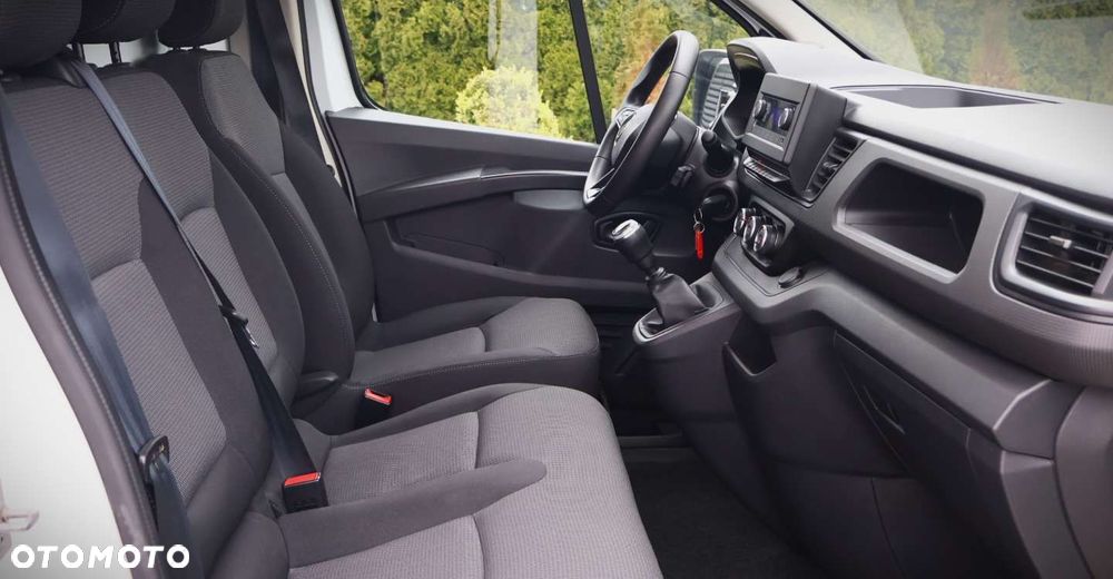 Renault Trafic - 18