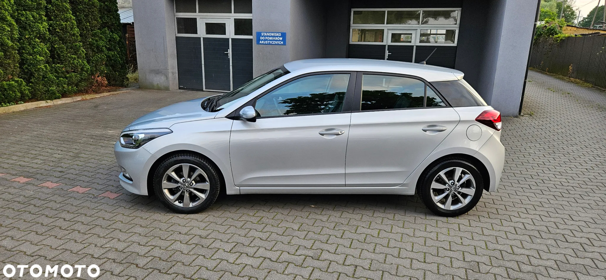 Hyundai i20 1.2 YES Silver - 12
