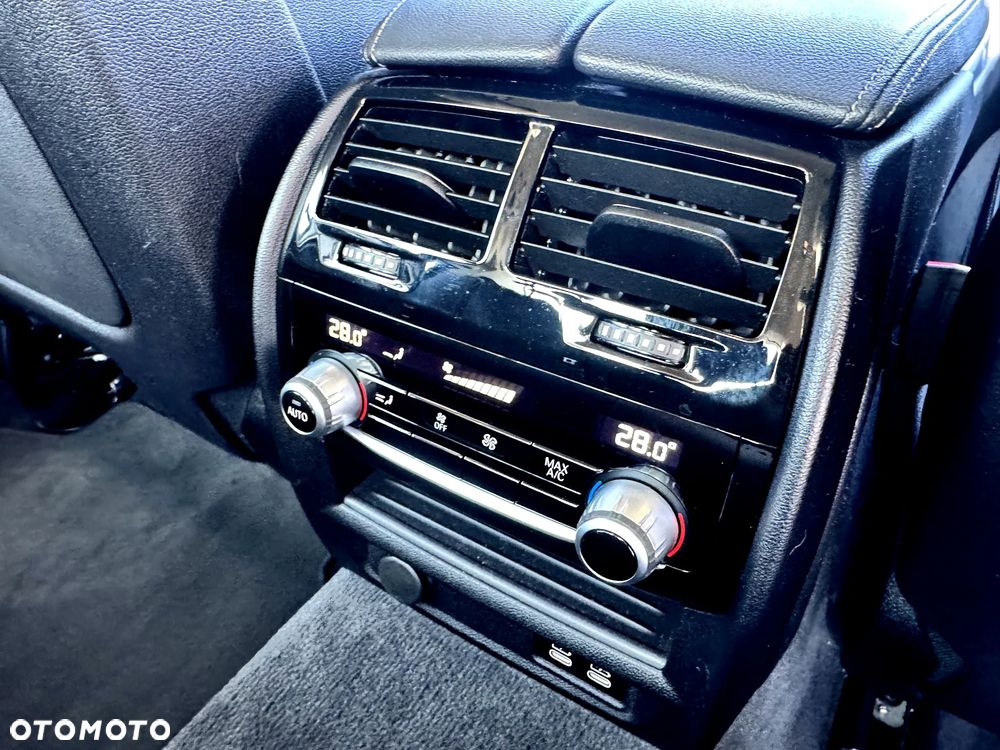 BMW Seria 5 520d Sport Line sport - 17