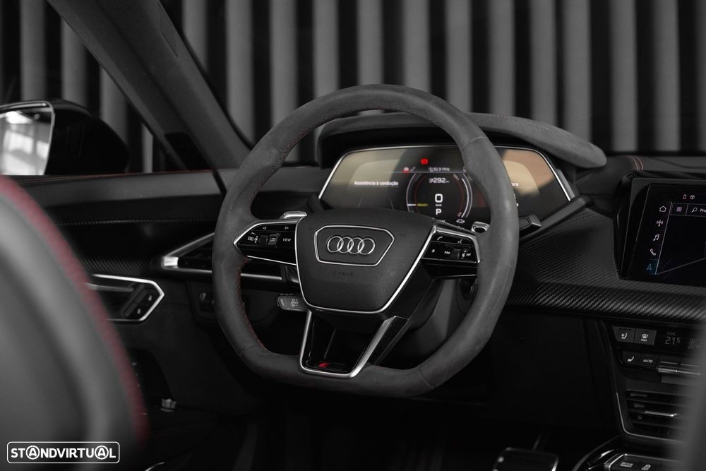 Audi RS e-tron GT quattro - 16