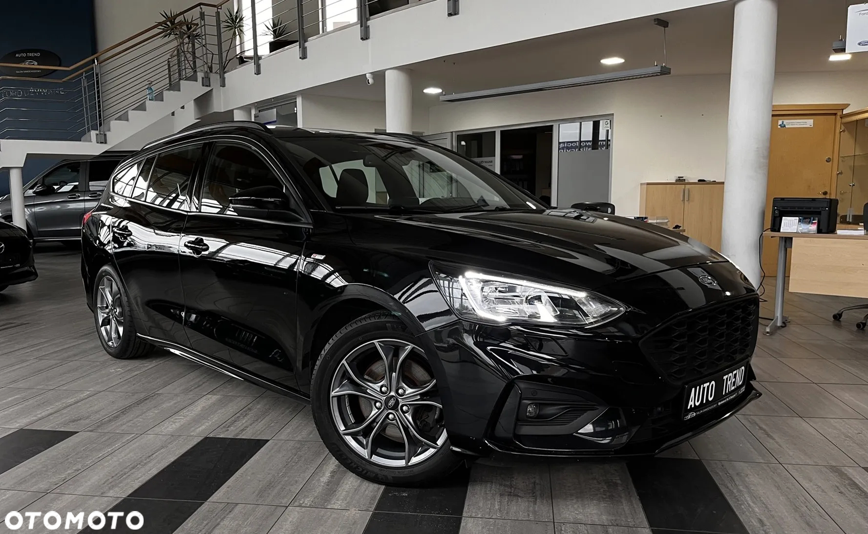 Ford Focus 1.0 EcoBoost Start-Stopp-System ST-LINE - 2