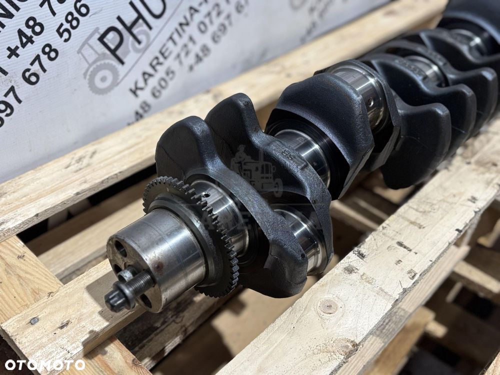 Deutz TCD2013 L06 4V 04902556R Wał Korbowy 04902556 - 2