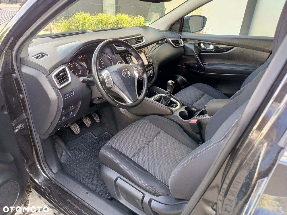Nissan Qashqai 1.2 DIG-T N-Connecta EU6 - 9