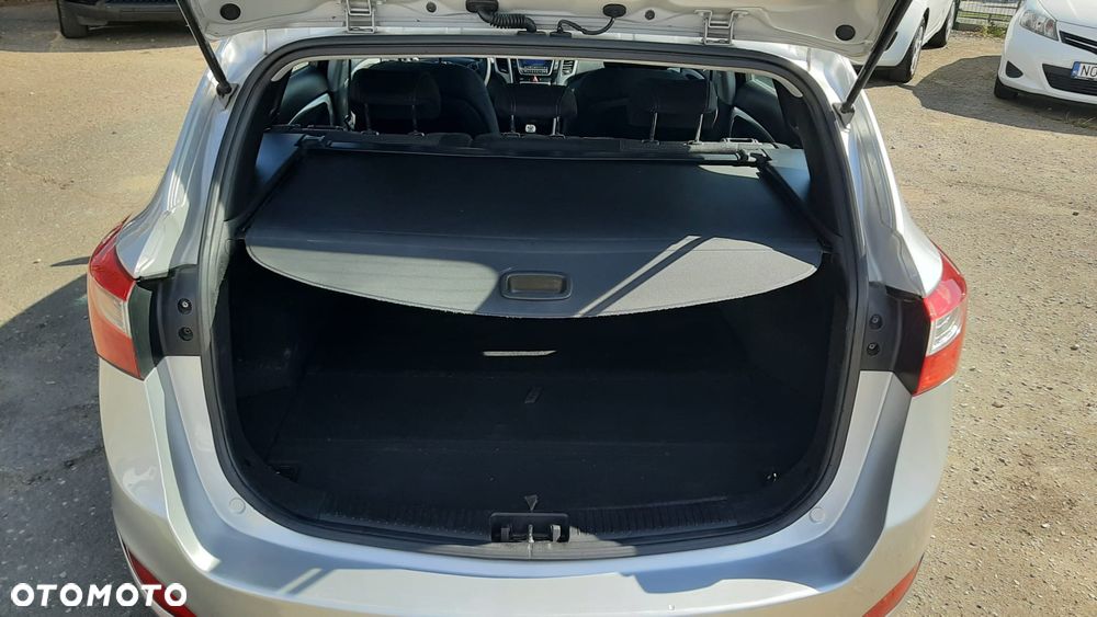 Hyundai i30 1.6 Classic - 9