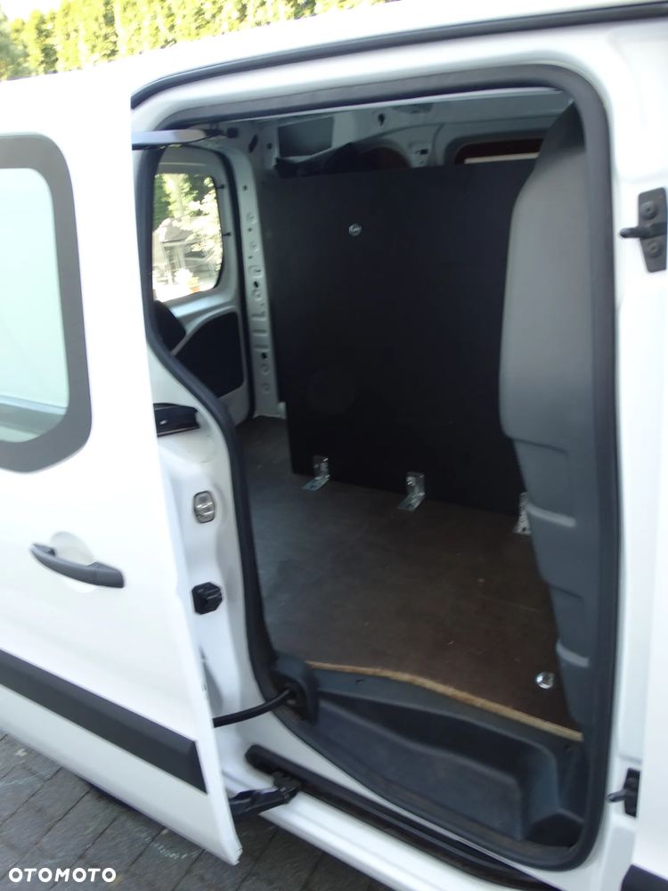 Peugeot Partner - 10