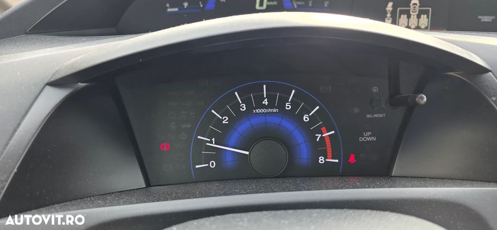 Honda Civic 1.8 MT ES - 20