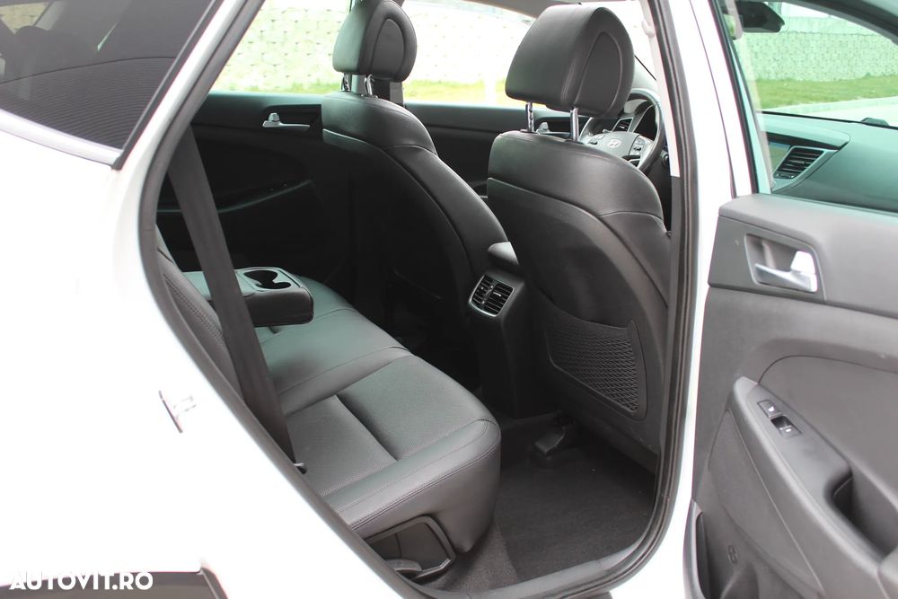 Hyundai Tucson 2.0 CRDI 4WD Automatik Premium - 12