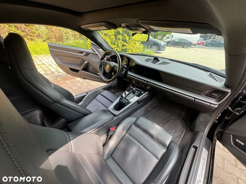 Porsche 911 Carrera S - 18