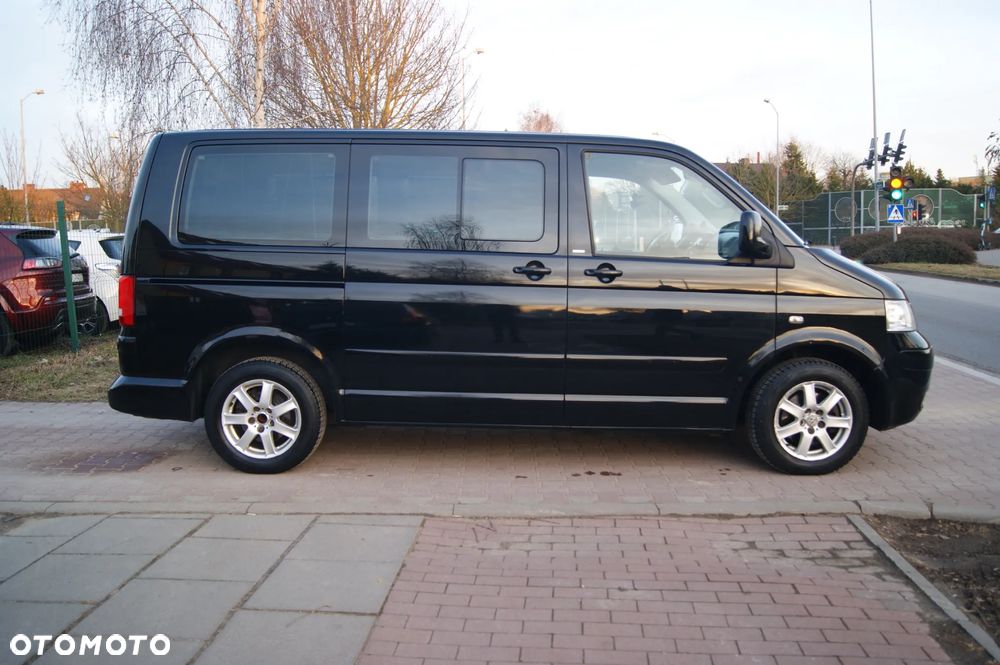 Volkswagen Multivan - 5