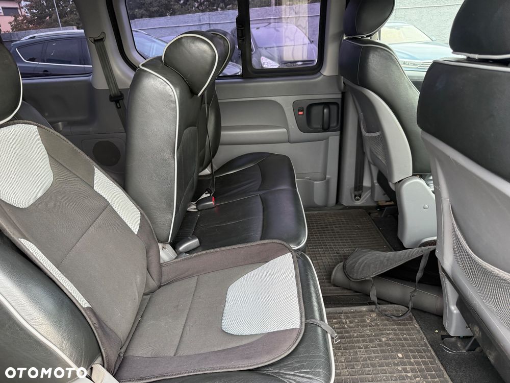 Hyundai H-1 2.5 CRDi Travel Premium - 9