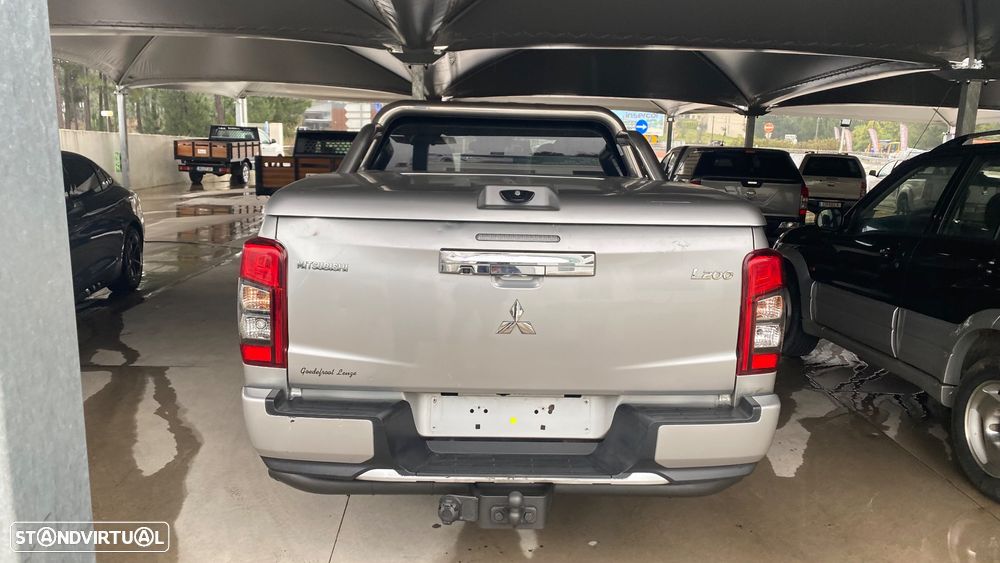 Mitsubishi L200 Pick Up 4x4 S&S Auto Cabine Dupla Plus - 8