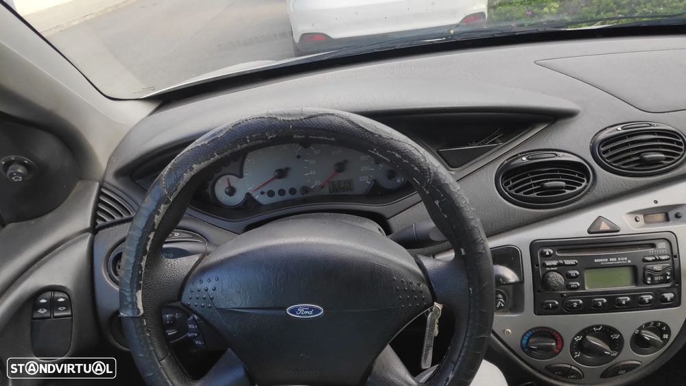 Ford Focus SW 1.8 TDdi Ghia - 2