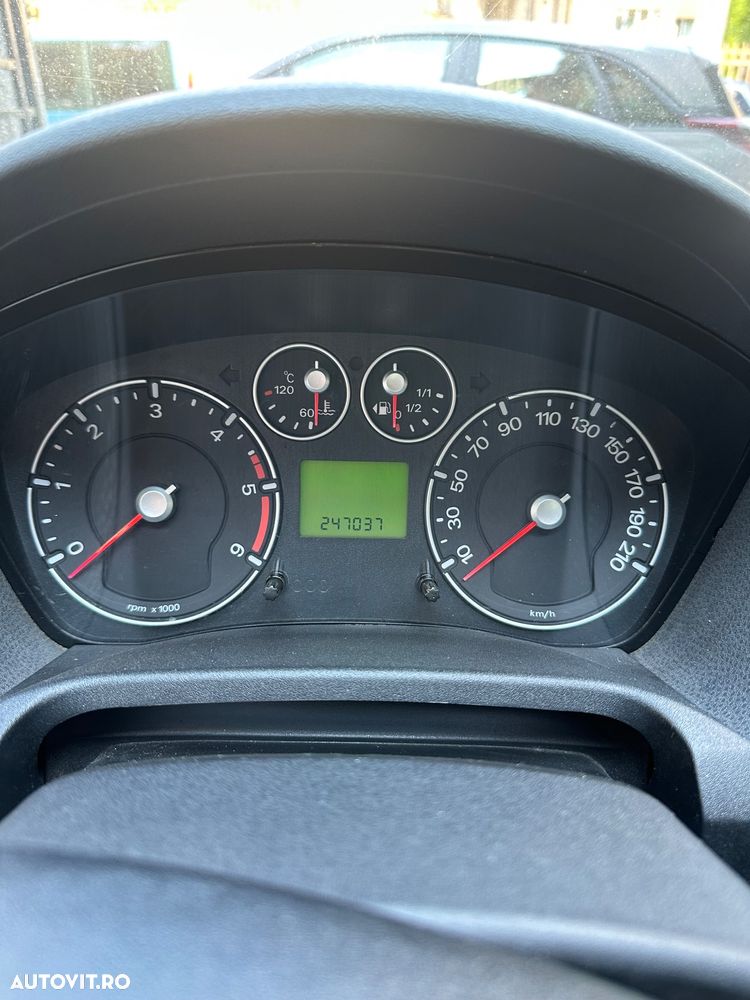 Ford Fiesta 1.4i Comfort - 5