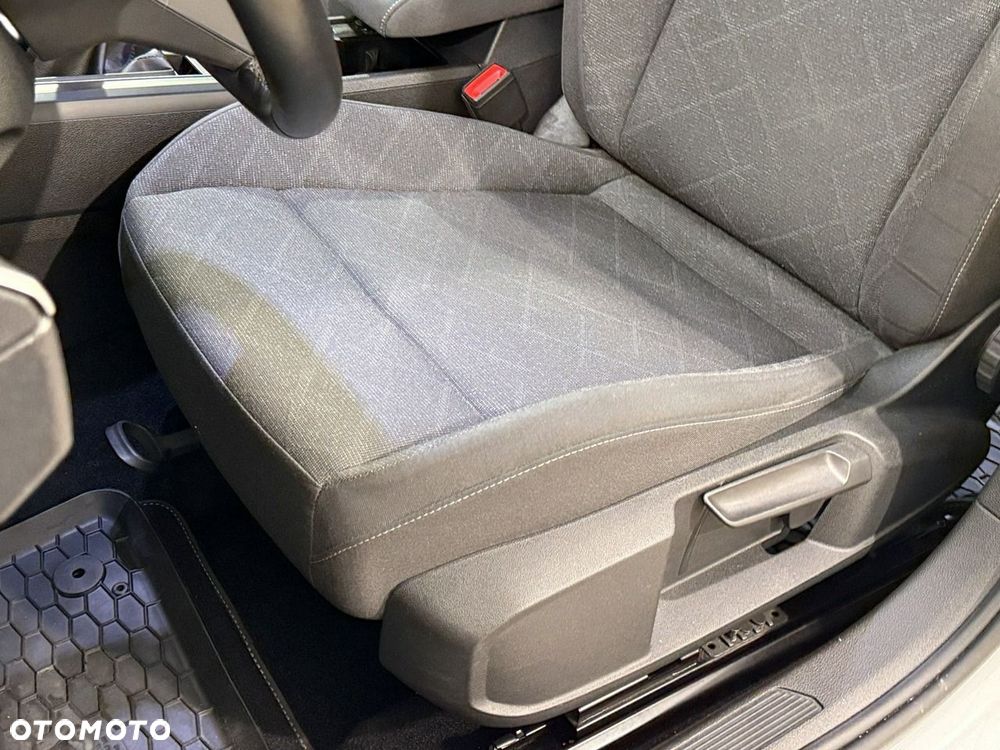 Volkswagen Golf 2.0 TDI SCR Life - 17
