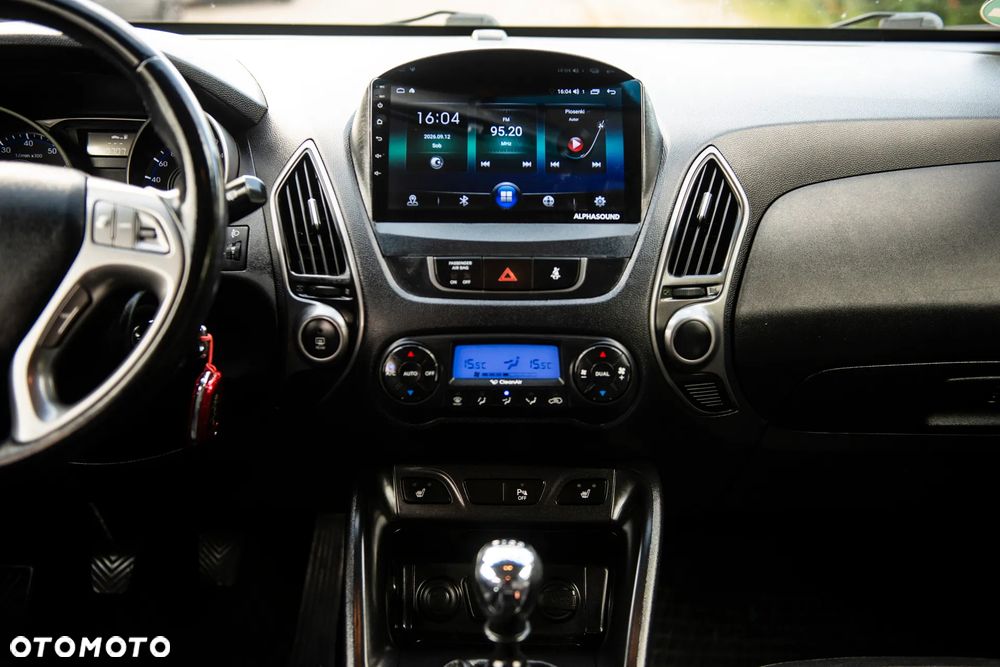 Hyundai ix35 1.6 2WD Fifa World Cup Edition - 33