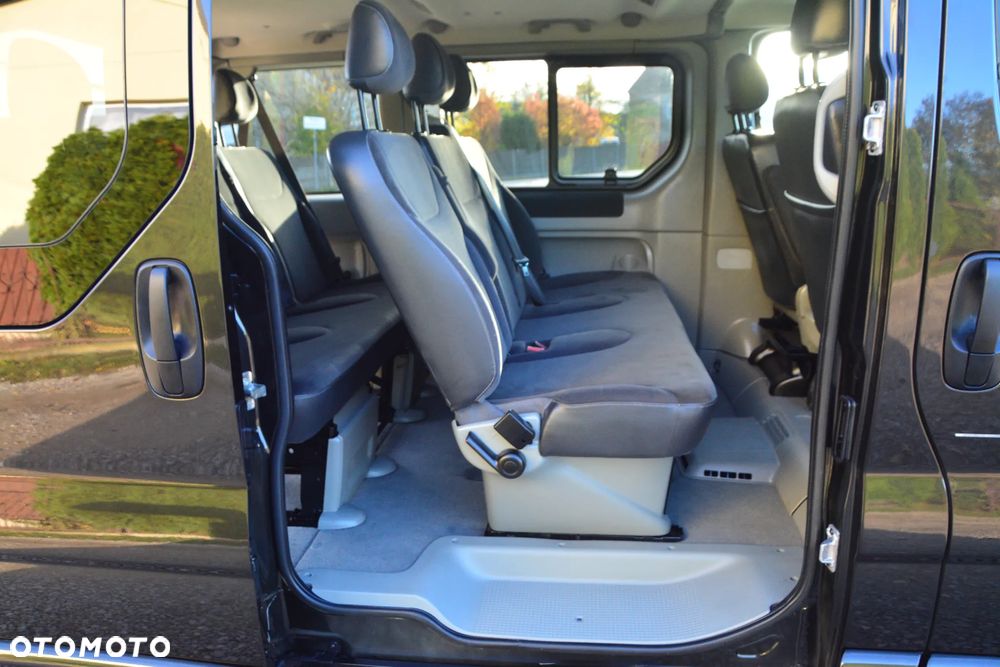Renault Trafic FAP Grand Passenger Black Edition - 20