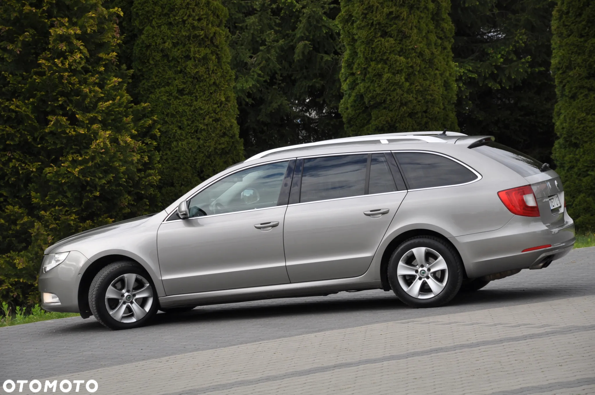 Skoda Superb 2.0 TDI Exclusive - 19
