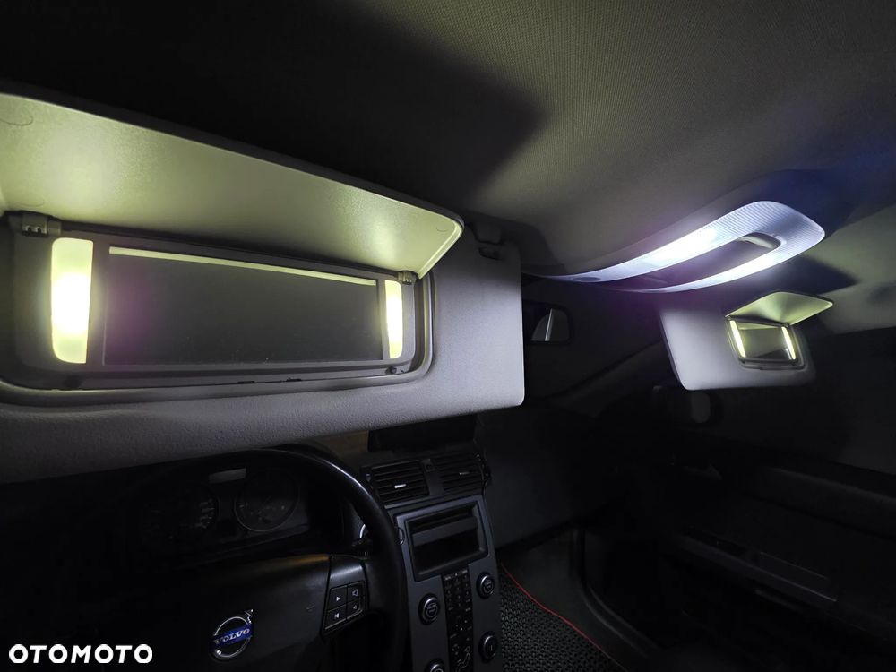 Volvo V50 1.8 Momentum - 23