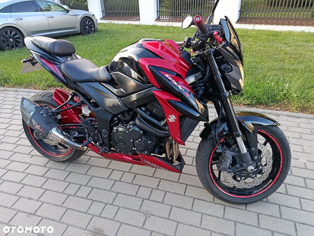 Suzuki GSX - 1