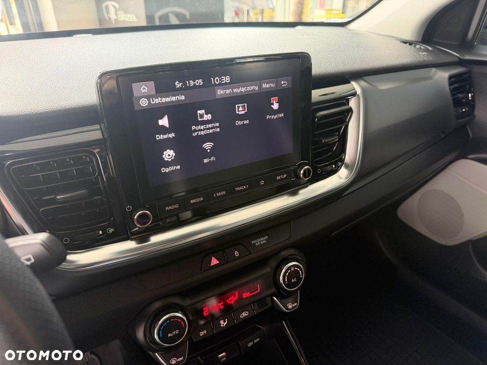 Kia Stonic - 30