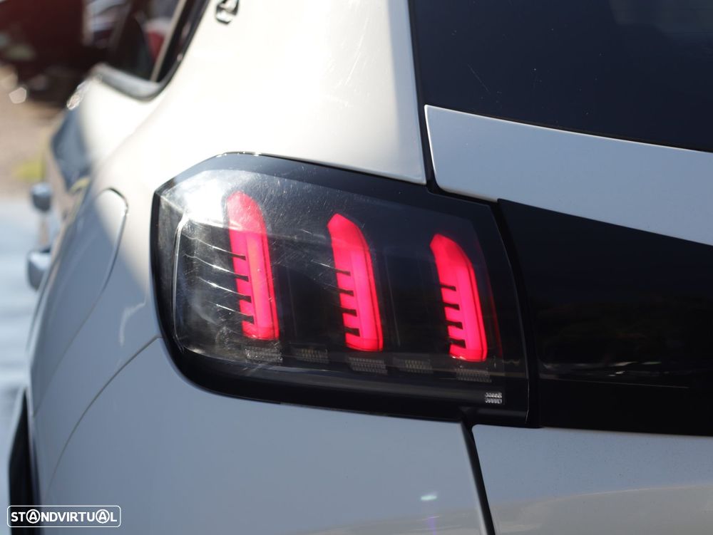 Peugeot e-208 50 kWh Allure Pack - 13