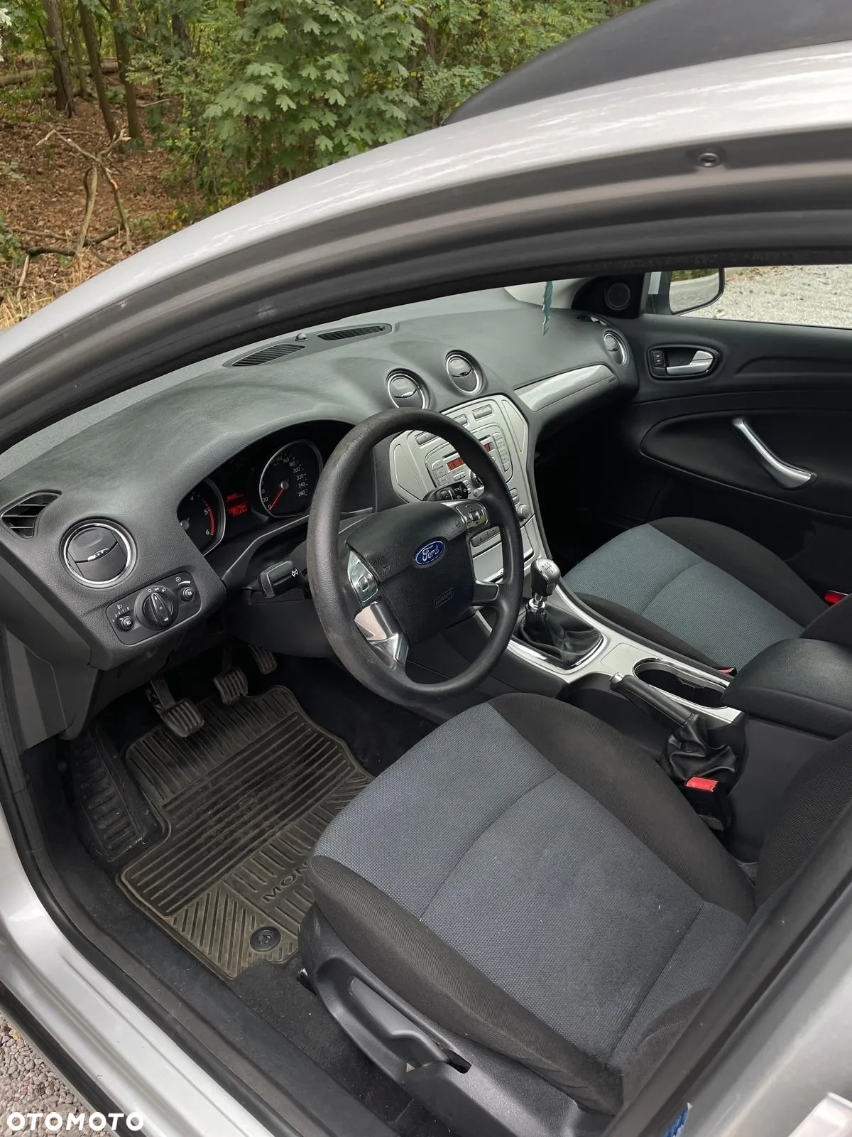 Ford Mondeo 1.8 TDCi Silver X - 9
