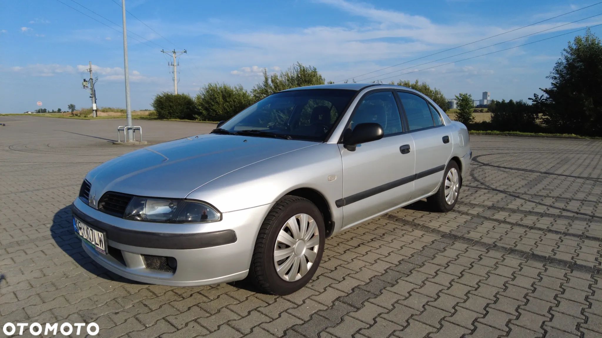 Mitsubishi Carisma 1.6 Comfort - 1