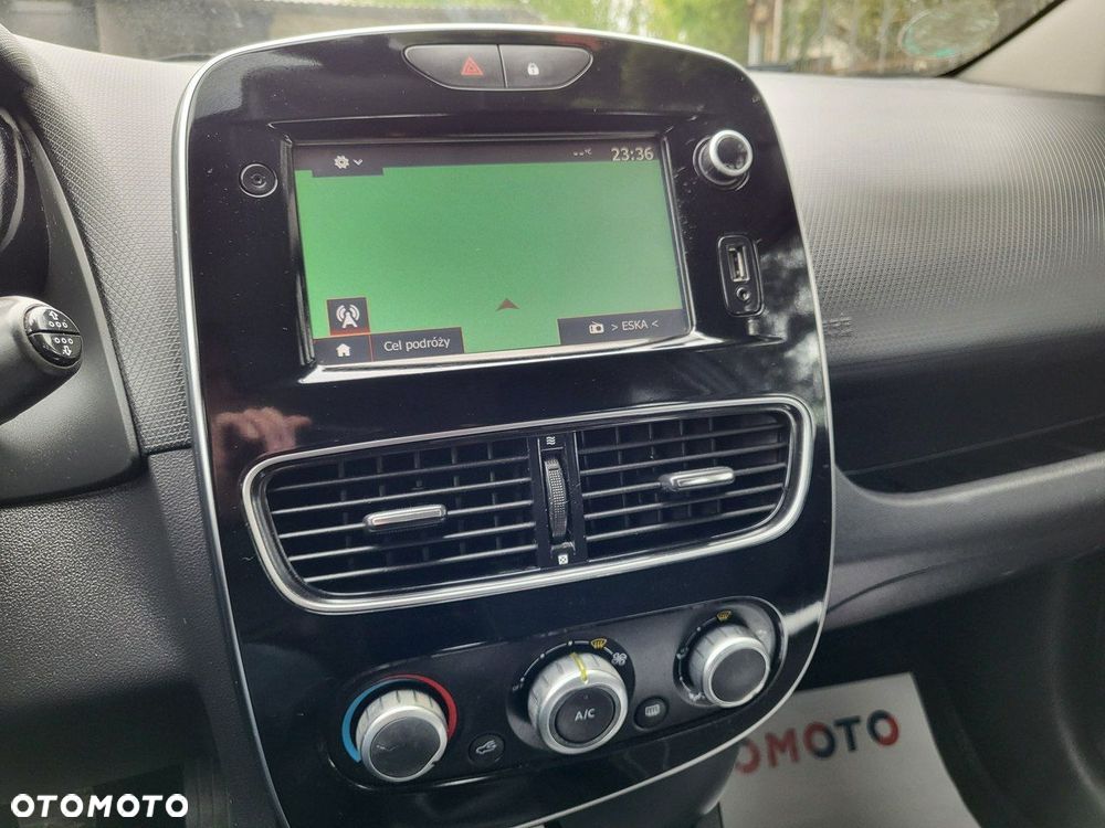 Renault Clio - 30