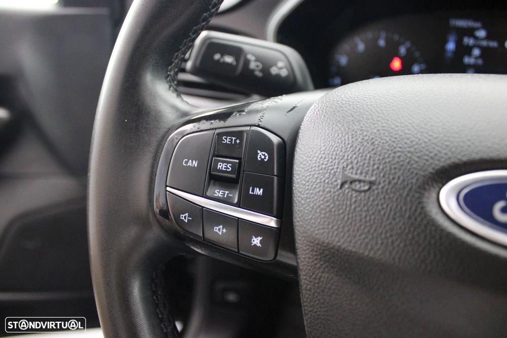 Ford Focus 1.0 EcoBoost MHEV Connected Design — fotografia 10