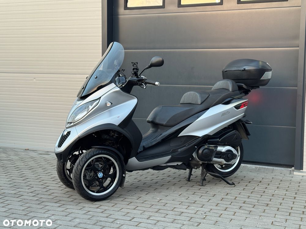 Piaggio MP-3 - 21