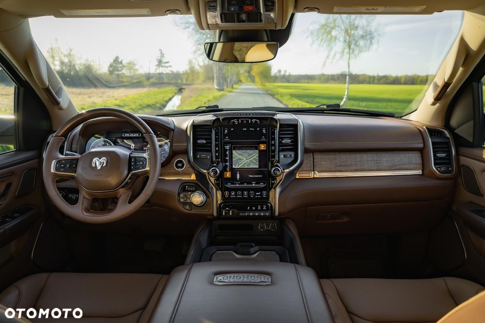 RAM 1500 5.7 Crew Cab Longhorn - 10