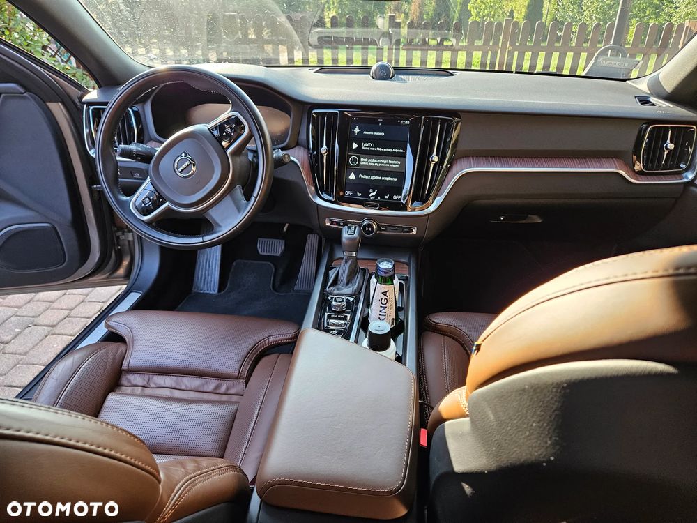 Volvo V60 Cross Country D4 AWD - 15