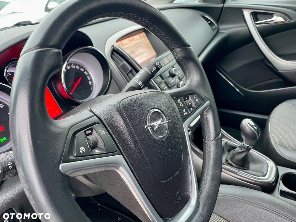 Opel Astra 1.6 NAVI - 22